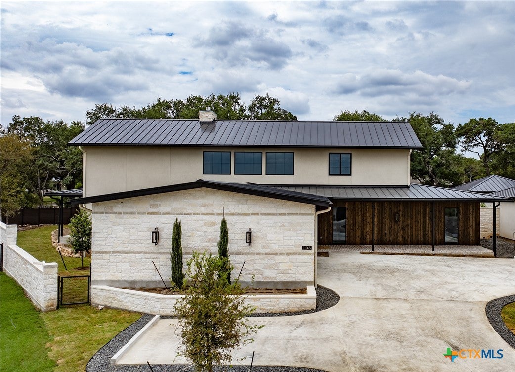 103 Lakeview Boulevard