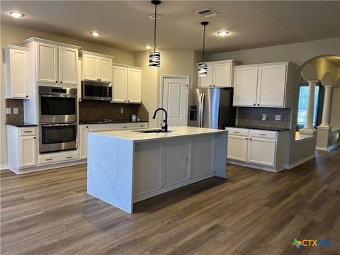 Photo of 5215 Siltstone Loop, Killeen, TX 76542 (MLS # 596731)