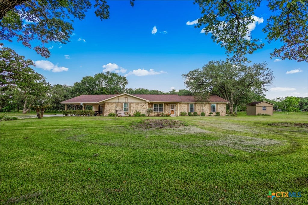 Photo of 164 Private Road 1211, Edna, TX 77957 (MLS # 616801)