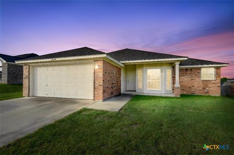 Photo of 2708 Tara Drive, Killeen, TX 76549 (MLS # 616643)