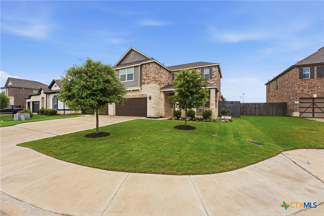 1515 Foxglove Drive