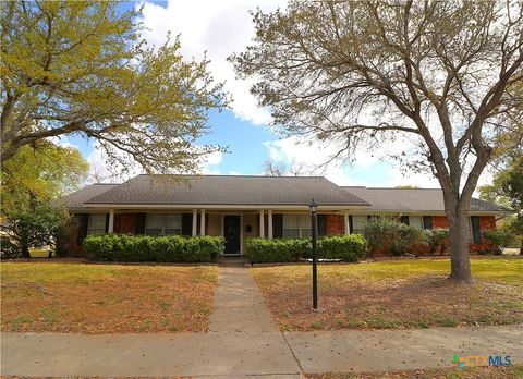 417 Salisbury Lane Victoria TX 77904