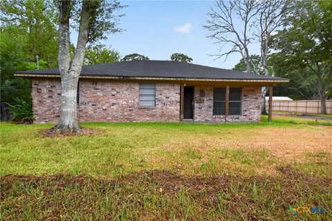 Photo of 1006 S 2nd Street, Ganado, TX 77962 (MLS # 624970)