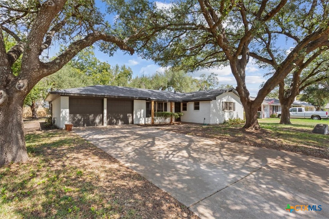 4412 Briar Cliff Road