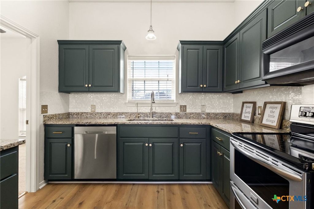 Photo of 1456 Prairie Rose, Seguin, TX 78155 (MLS # 605896)