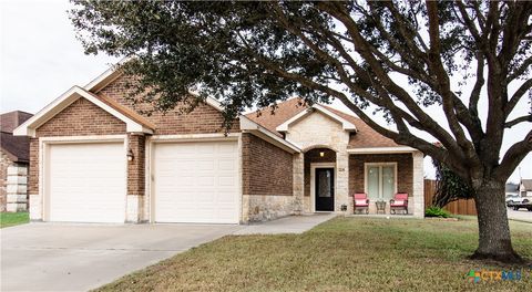 Photo of 214 Windwood Lane, Victoria, TX 77904 (MLS # 601553)