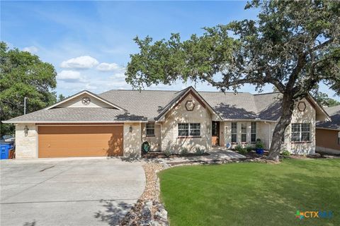 A home in Canyon Lake