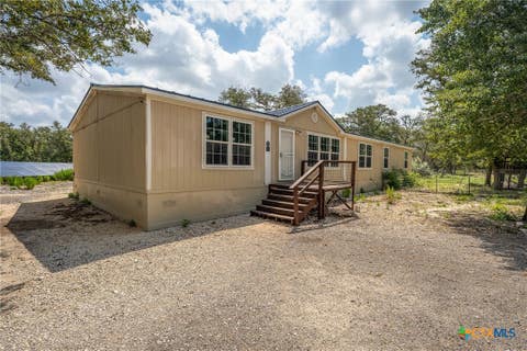 Photo of 520 Turkey Tree Trail, Seguin, TX 78155 (MLS # 621497)