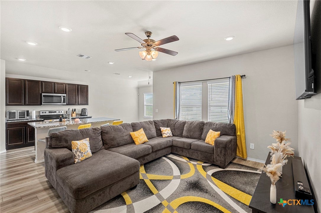 2354 Aylesbury Drive