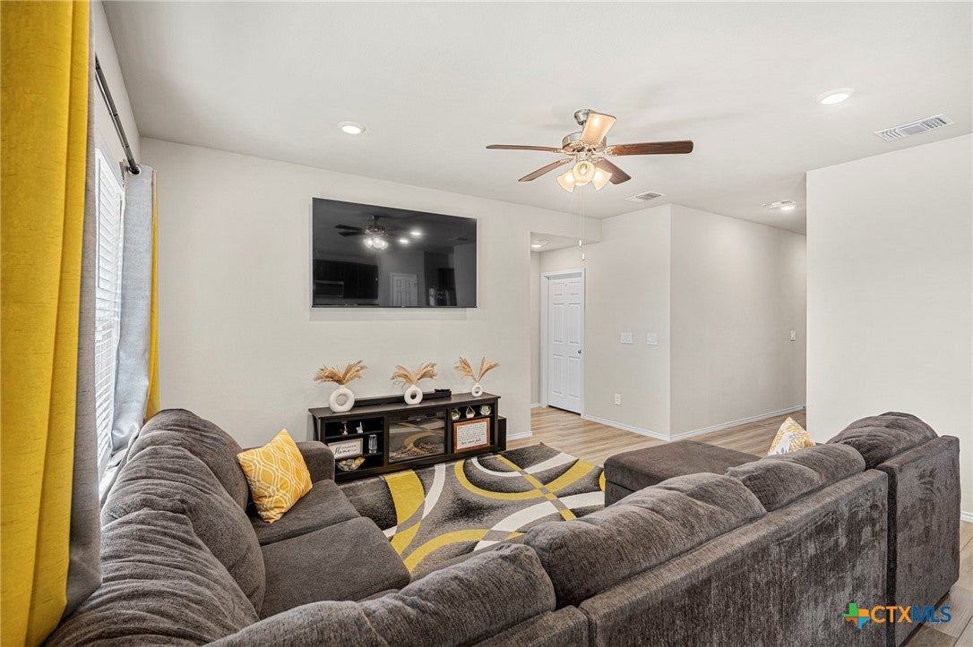 2354 Aylesbury Drive