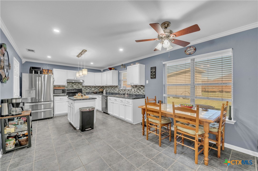 210 Cedar Ridge Drive