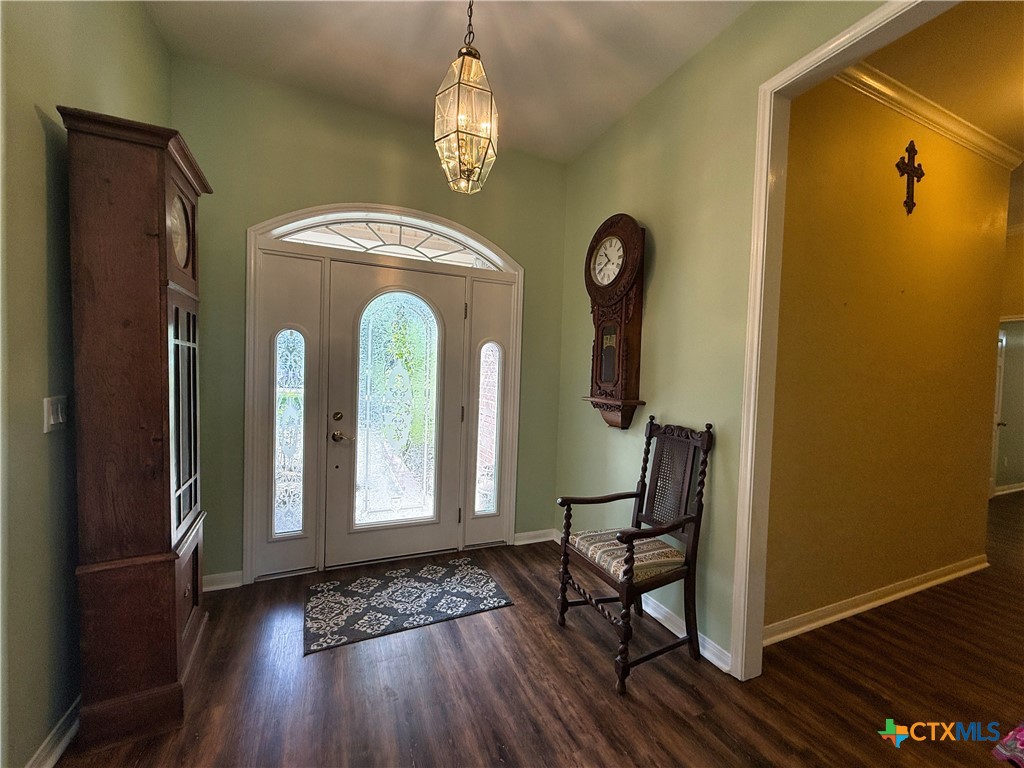 868 Shannon Lane
