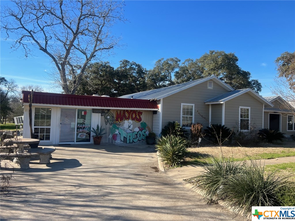 402 Dunn Street