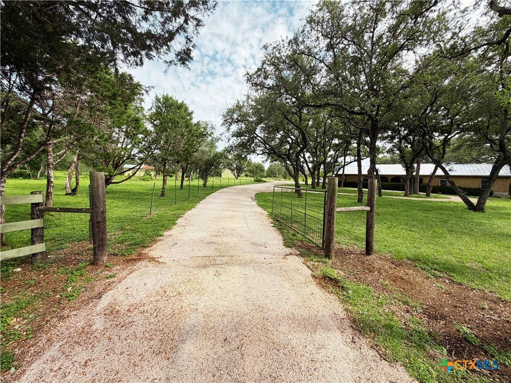 Photo of 2751 River Oaks Drive, New Braunfels, TX 78132 (MLS # 616176)