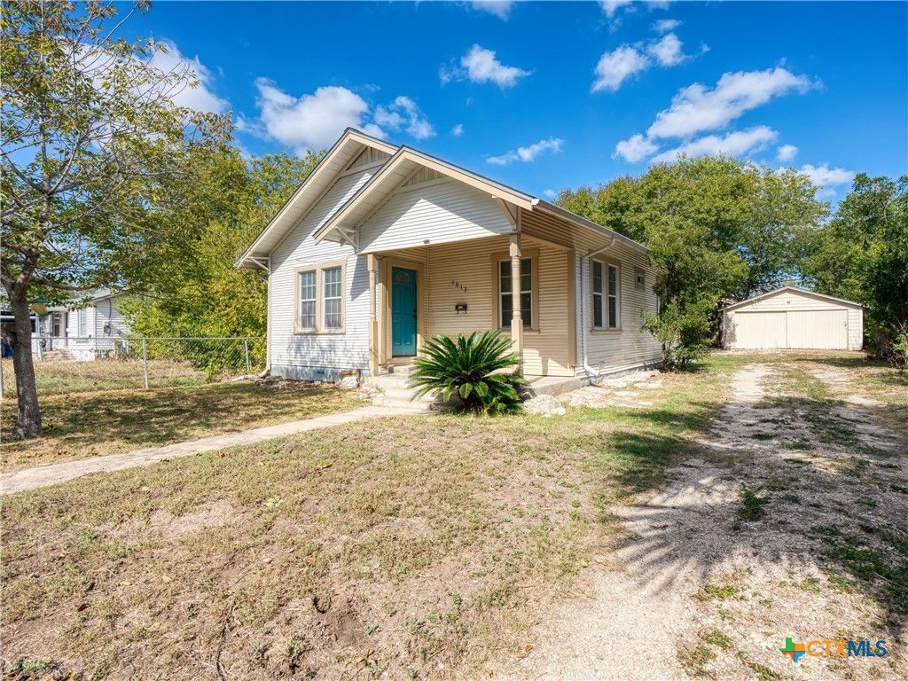 Photo of 1013 Sacramento, San Antonio, TX 78201 (MLS # 597861)