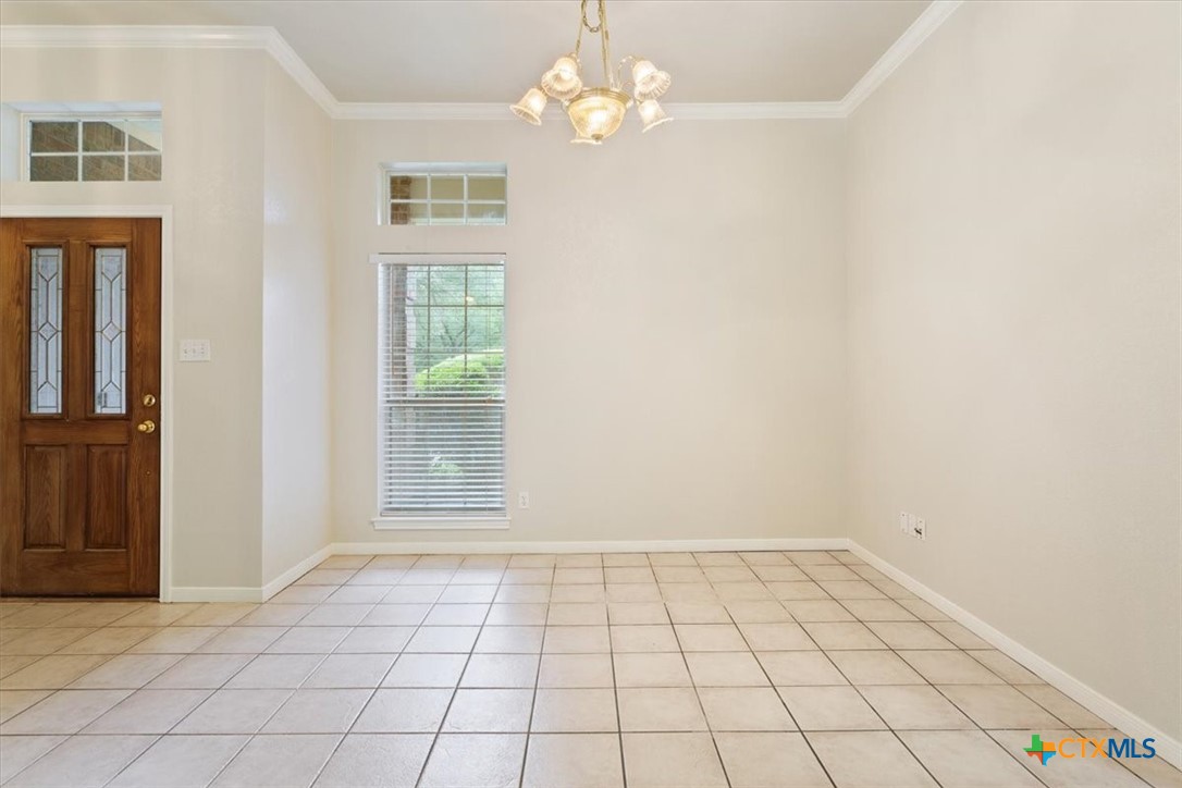 1002 Crescent Drive