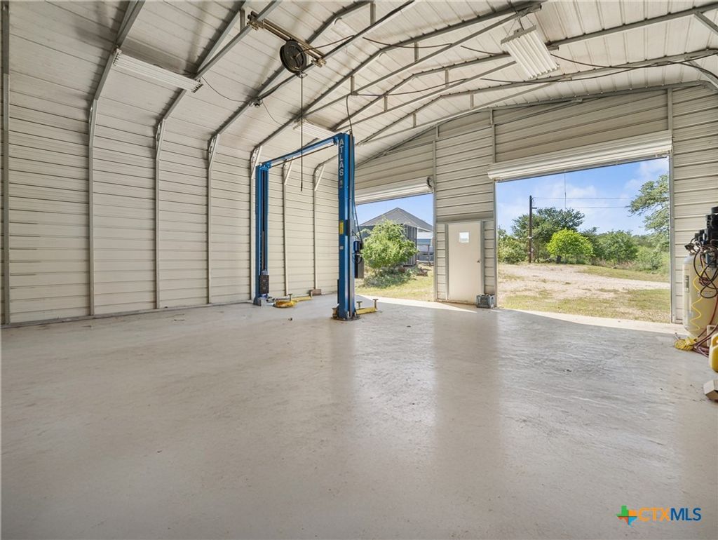 Photo of 504 Oak Grove Road, San Marcos, TX 78666 (MLS # 594590)