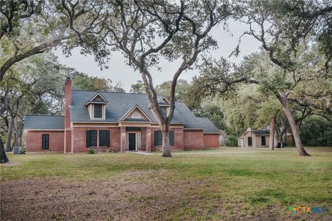 Photo of 1412 Westpark Avenue, Victoria, TX 77905 (MLS # 596836)