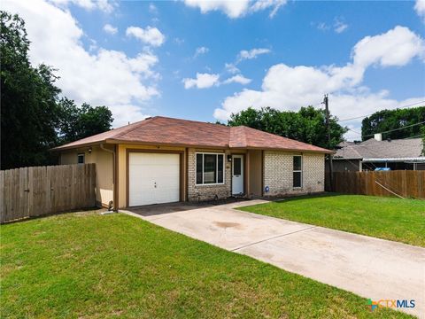 Photo of 1604 N Main Street, Copperas Cove, TX 76522 (MLS # 613291)