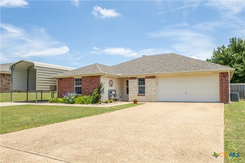 Photo of 1180 Squire Drive, Belton, TX 76513 (MLS # 615651)