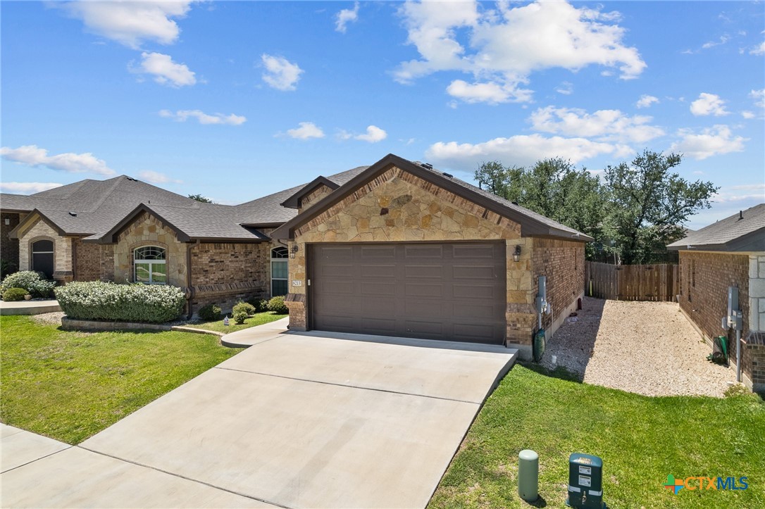 8213 Wellcrest Drive