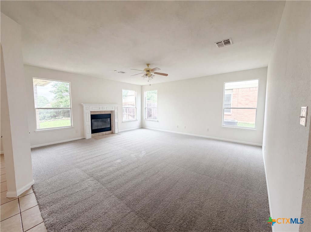 118 W Running Wolf Trail