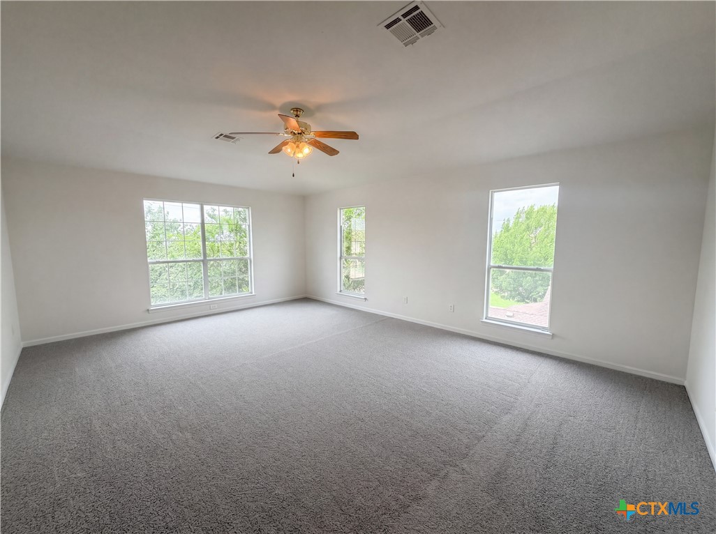 118 W Running Wolf Trail