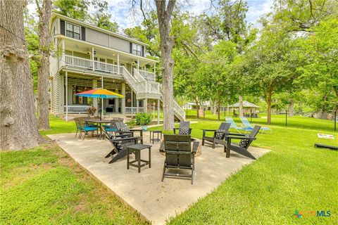 Photo of 279 Waltons Way, Seguin, TX 78155 (MLS # 603296)