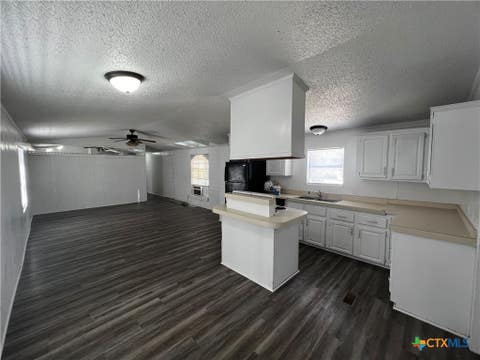Photo of 1405 Harris Hill Road, San Marcos, TX 78666 (MLS # 623600)