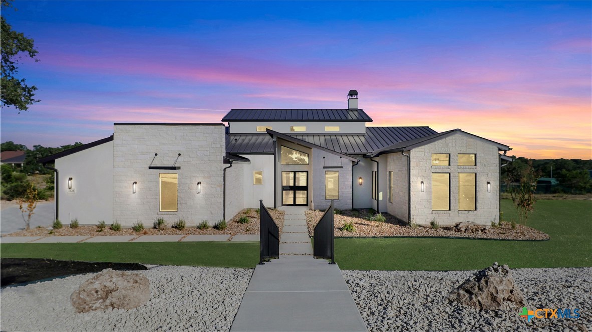 1126 Vintage Way