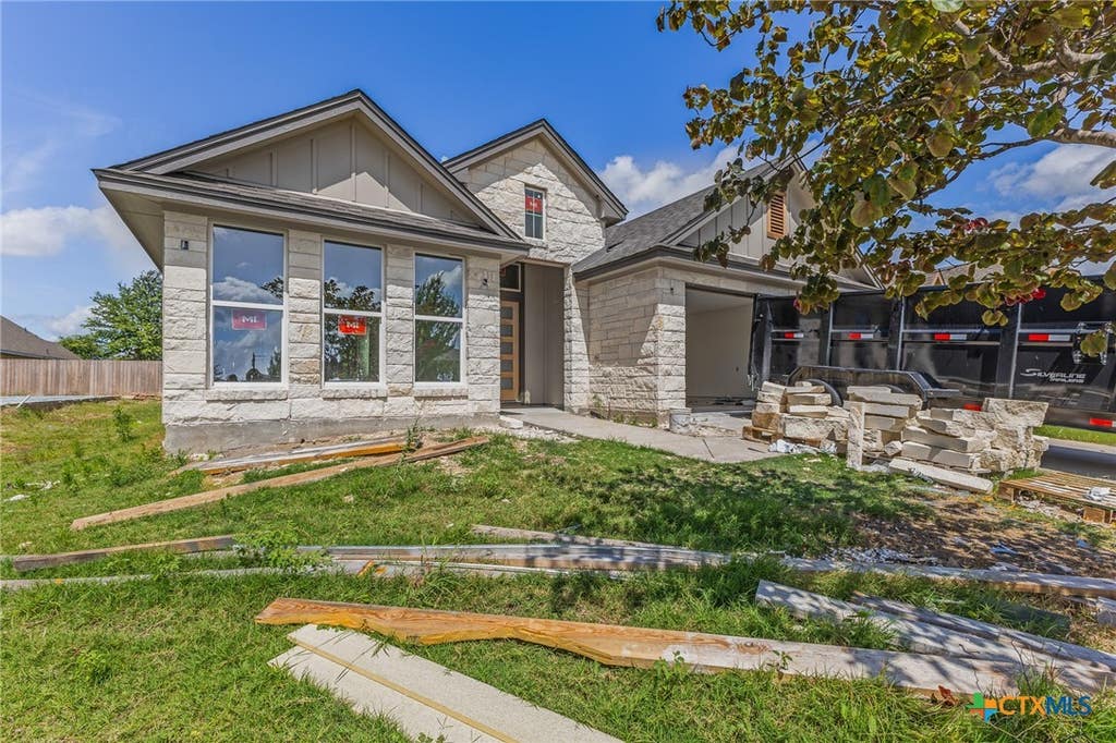 Photo of 5232 Fenton Lane, Belton, TX 76513 (MLS # 616162)