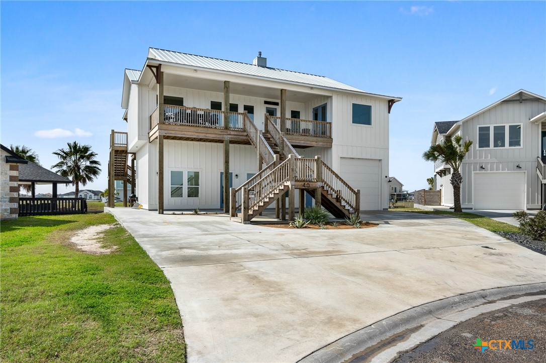 40 NORTHPOINTE Drive