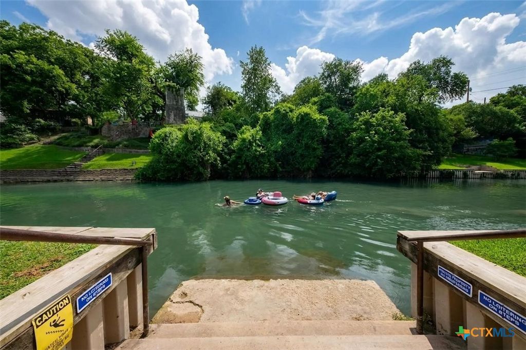 Photo of 401 W Lincoln Street #A115, New Braunfels, TX 78130 (MLS # 614647)