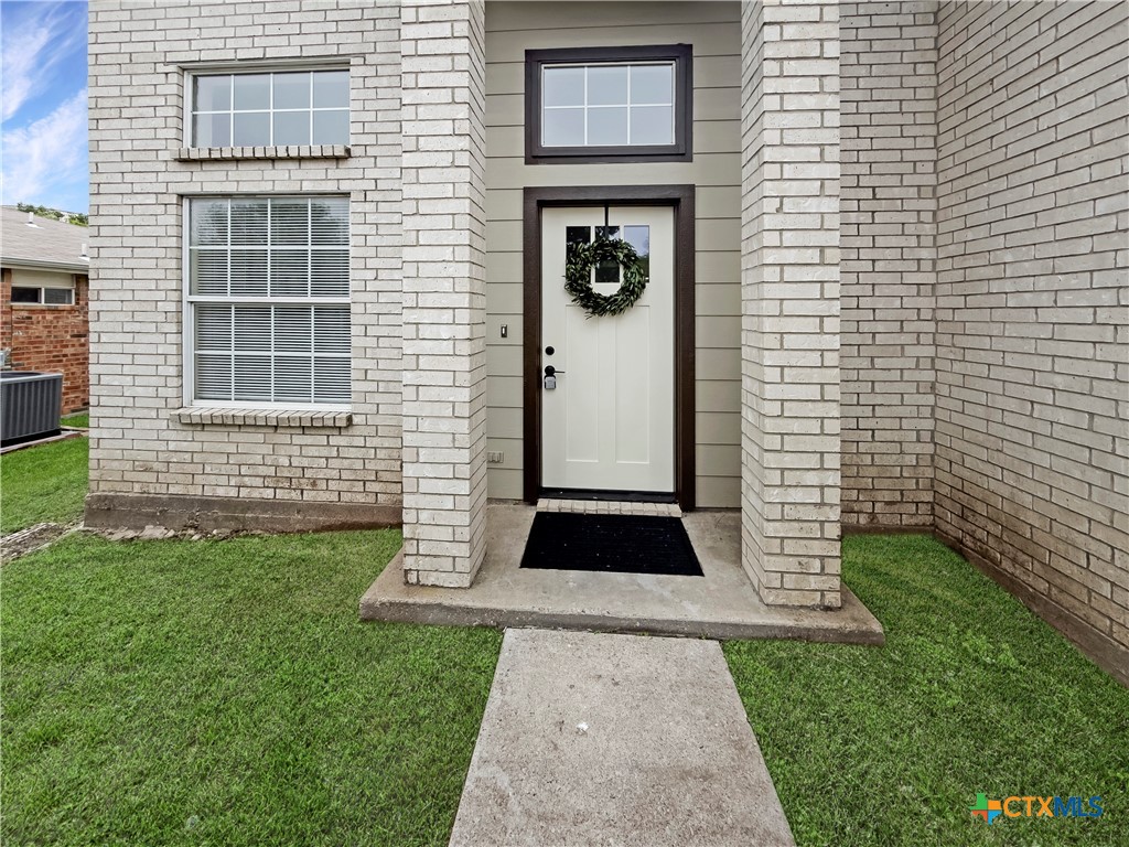 3002 Lantana