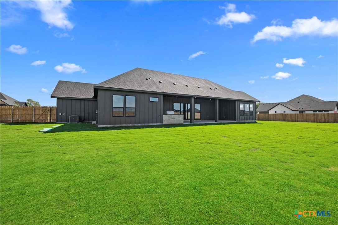 6842 Lacey Oak Road