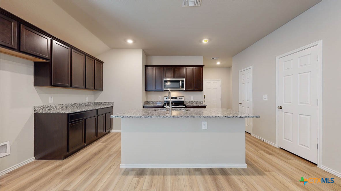 8904 Flat Iron Drive