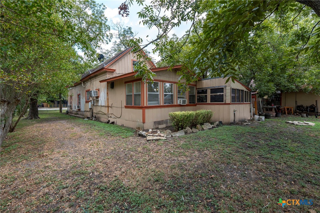 719 S Guadalupe Street