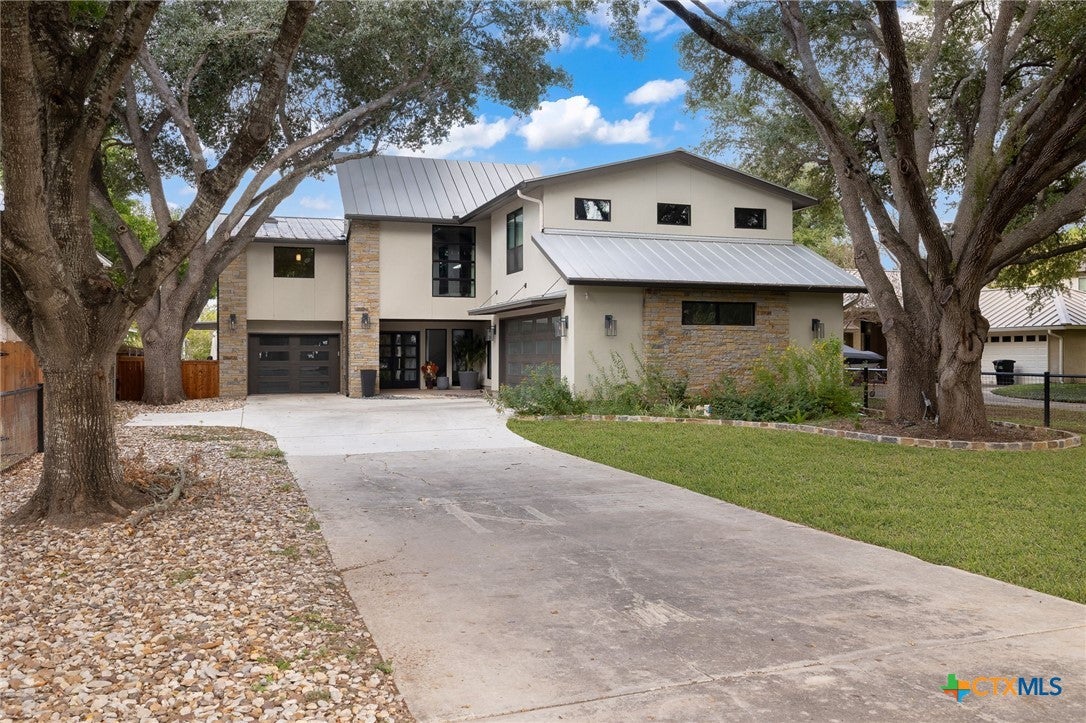 180 Lake Ridge Drive