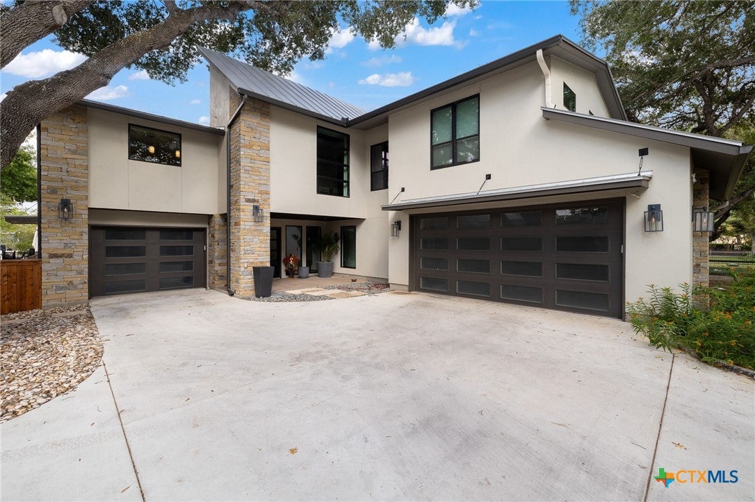 180 Lake Ridge Drive