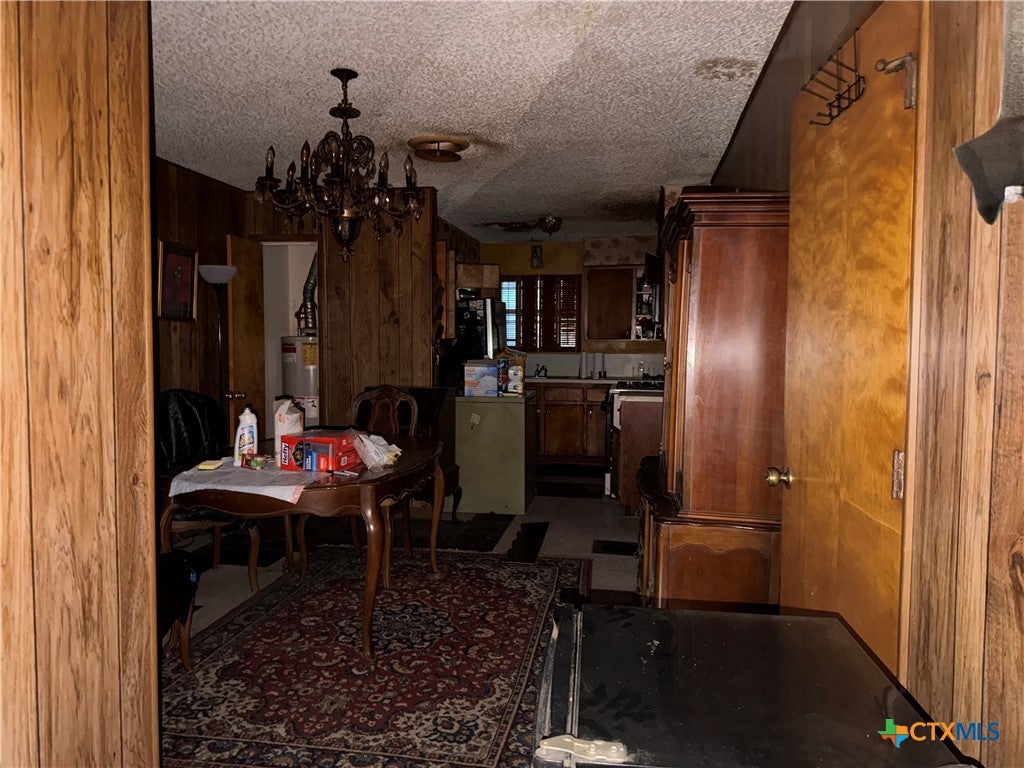 1325 Rose Ave