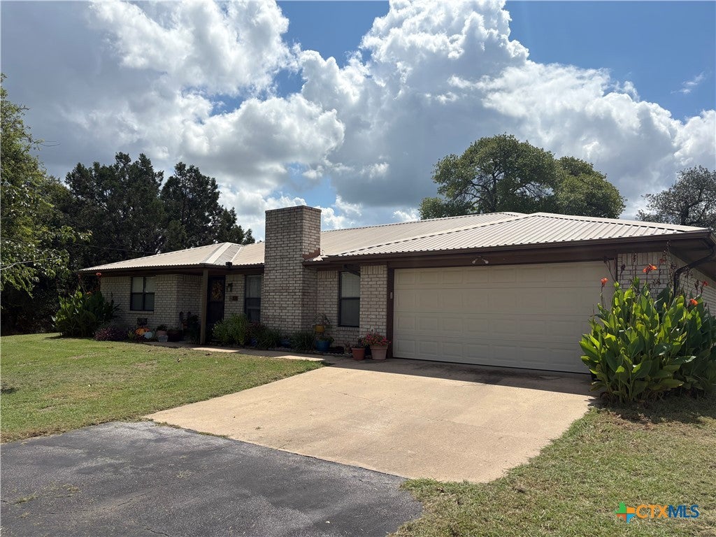 Photo of 639 County Road 3081, Lampasas, TX 76550 (MLS # 627882)