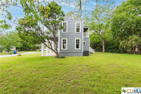 A home in Gonzales