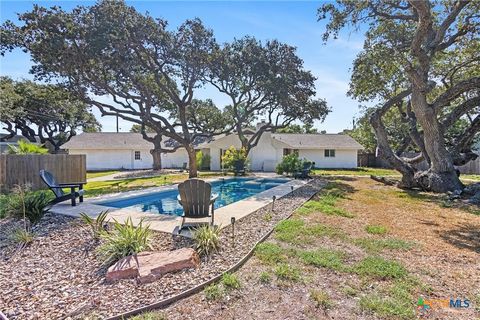 1219 S Church Street Rockport TX 78382