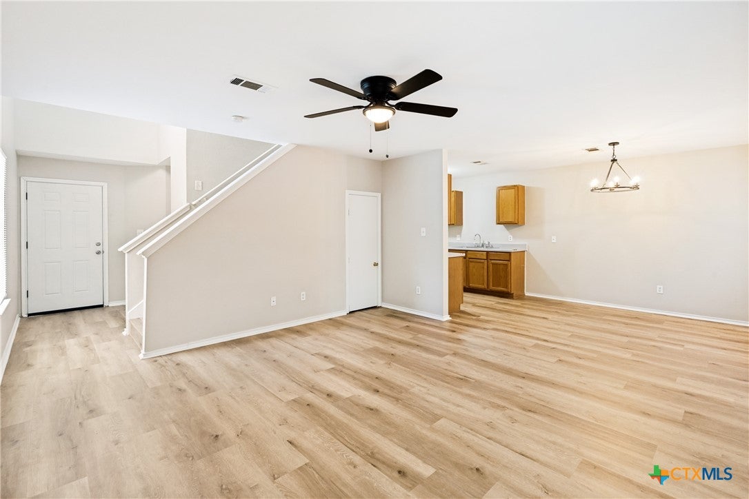 945 Sagewood