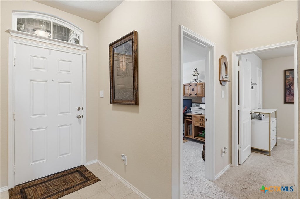 Photo of 1321 W Nolte Farms Road, Seguin, TX 78155 (MLS # 605593)