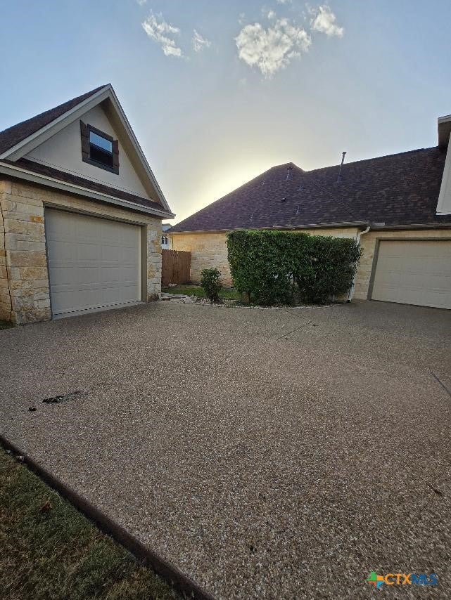 2319 Fox Glen Lane