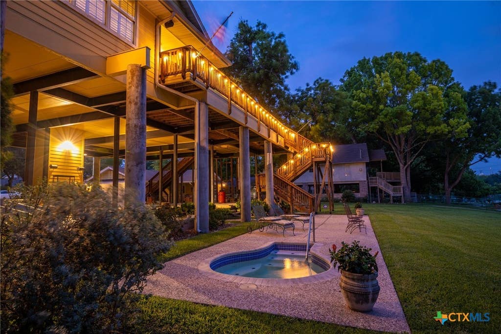 Photo of 456 Rio Drive, New Braunfels, TX 78130 (MLS # 614012)