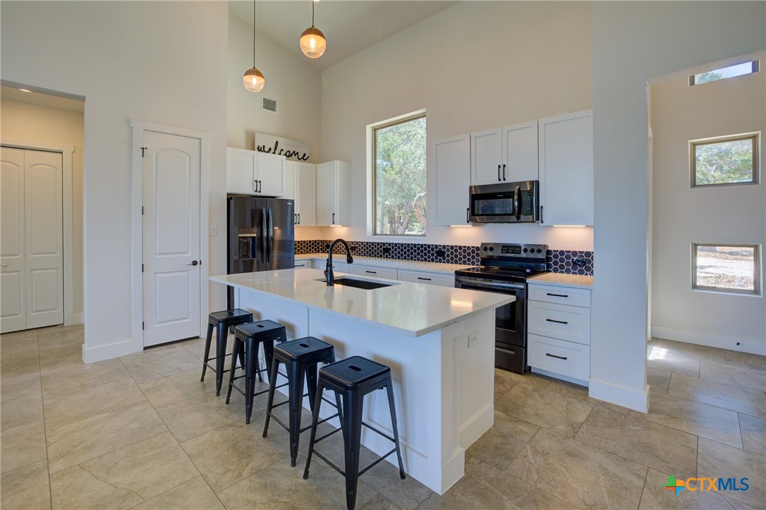 New Braunfels, Texas 78132, United States, 4 Bedrooms Bedrooms, ,2 BathroomsBathrooms,Residential,Active,180058