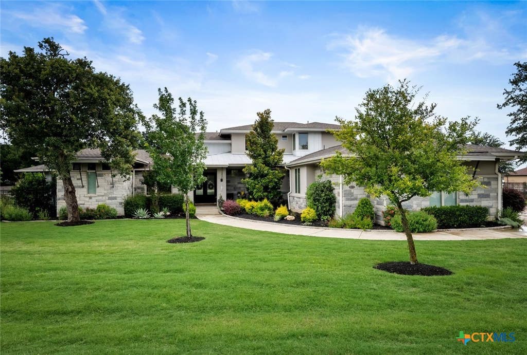 Photo of 495 Bunker Ranch Boulevard, Dripping Springs, TX 78620 (MLS # 621649)