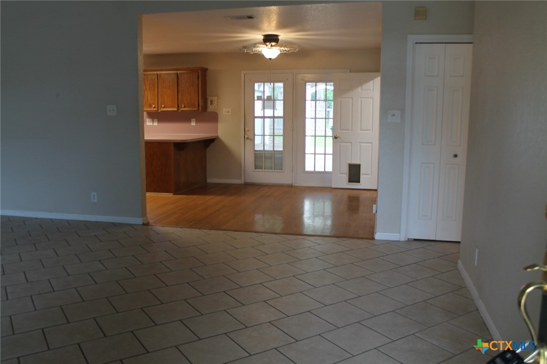 2600 Onyx Trail